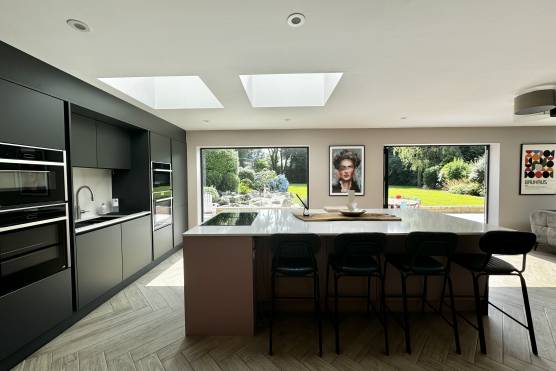 3486M 7 filming location house in Greater Manchester modern open plan kitchen with kitchen island.jpg