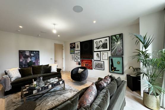 3487M 12 photo shoot location house in Manchester contemporary open plan living area.jpg