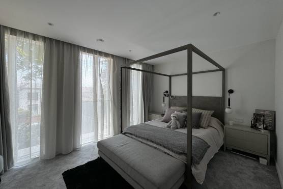 3487M 22 filming location house in Manchester modern bedroom.jpg