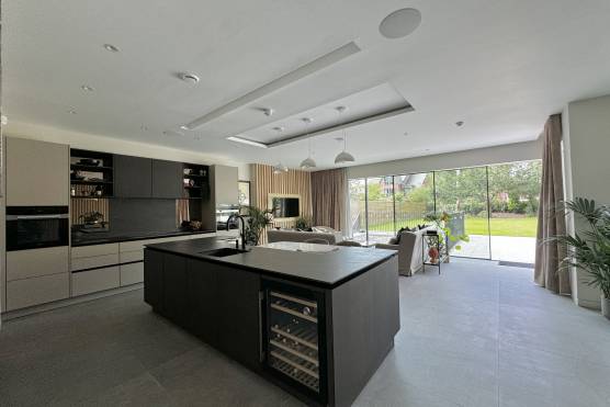 3487M 3 tv drama location house in Manchester modern open plan kitchen with kitchen island.jpg