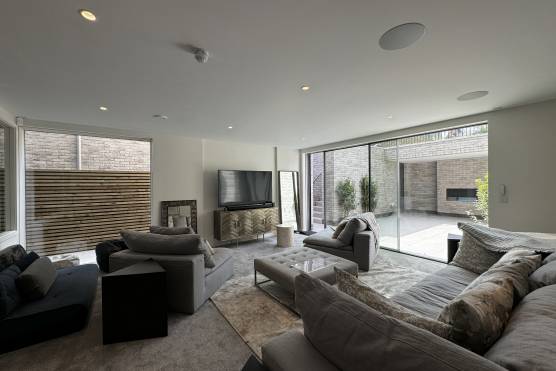 3487M 9 photo shoot location house in Manchester modern open living room.jpg