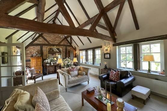 3492C 1 photo shoot location house in Cheshire living room with exposed beams.jpg