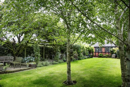 3492C 24 tv drama location house in Cheshire mature large gardens.jpg