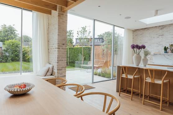 3491W-6-photo-shoot-location-house-in-West-Yorkshire-modern-open-plan-kitchen-with-kitchen-island.jpg