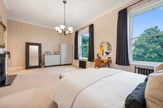 3490W 19 photo shoot location house in Leeds period property large bedroom.jpg