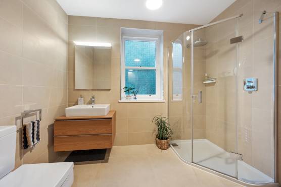 3490W-27-tv-shoot-location-house-in-Leeds-bathroom-with-shower.jpg