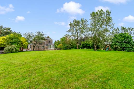 3490W 37 tv shoot location house in Leeds Victorian property with large gardens.jpg