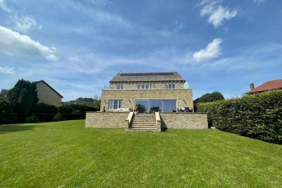 3498W-22-tv-drama-location-house-in-West-Yorkshire-large-garden-with-patio-area.jpg