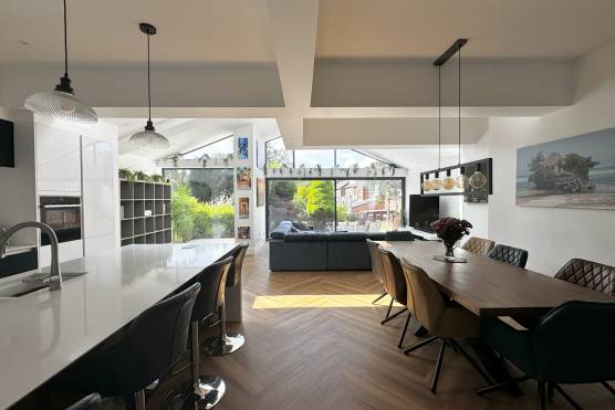 3493C 10 filming location house in Cheshire modern open plan kitchen with kitchen island