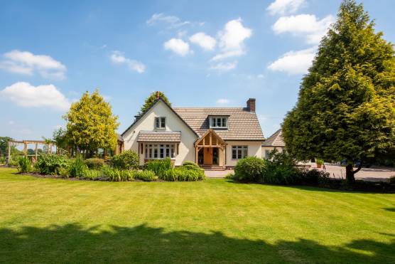 3497C 25 filming location house in Cheshire stylish home with large garden with rural views