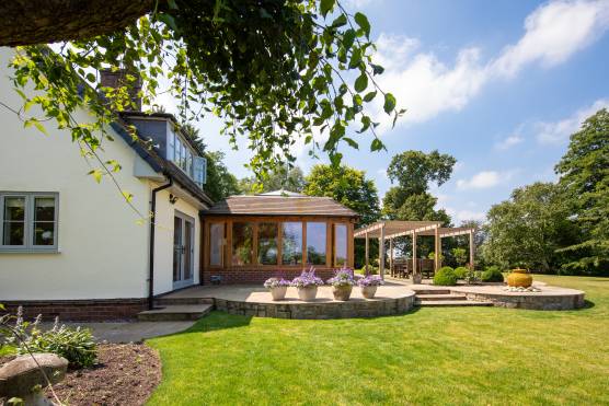 3497C 29 tv commercial location house in Cheshire stylish home with large garden with rural views