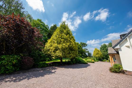 3497C 35 filming location house in Cheshire stylish home with large garden and driveway