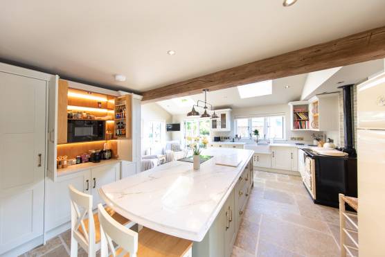 3497C 8 tv drama location house in Cheshire stylish home with large kitchen with kitchen island