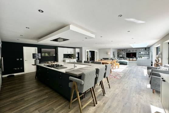 3495C 4 tv commercial location house in Cheshire stylish family home with large open plan kitchen overlooking the garden