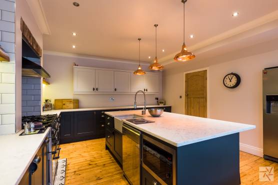 3100W 7 Filming location in West Yorkshire with open plan kitchen