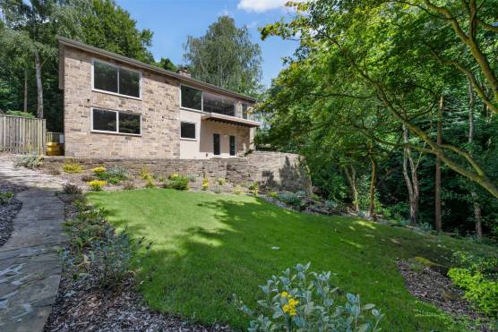 3513W 21 tv drama location house in Leeds mid century property large garden.jpg