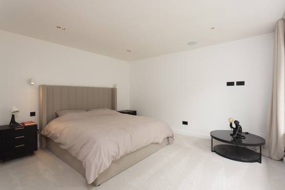 3514W 13 filming location house in West Yorkshire modern bedroom.jpg