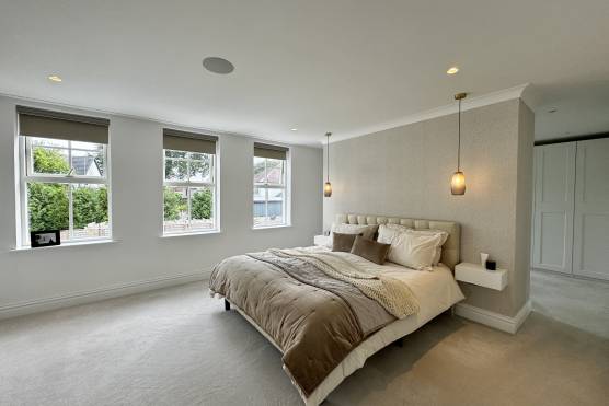 3504M 18 tv drama location house in Manchester modern bedroom.jpg