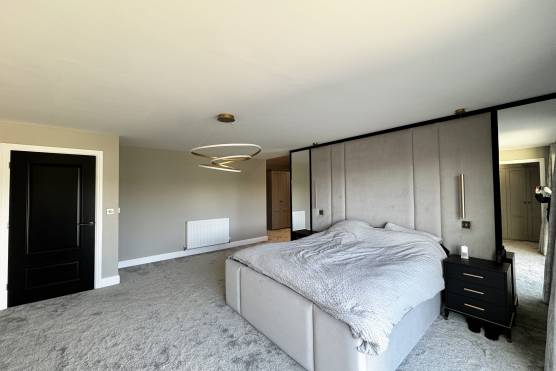 3516L 15 filming location house in Lancashire modern bedroom.jpg