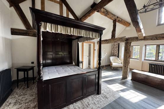 3316C 32 photo shoot location house in Cheshire traditional bedroom with exposed beams.jpg