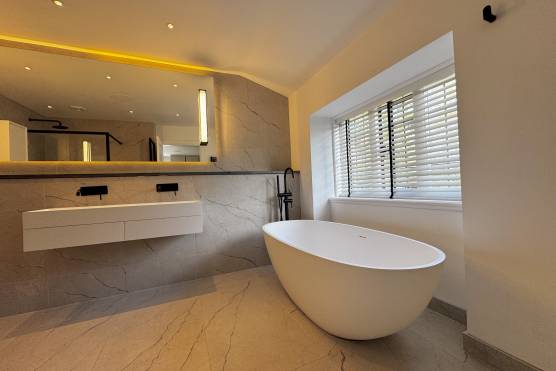 3316C 36 tv commercial location house in Cheshire large bathroom.jpg