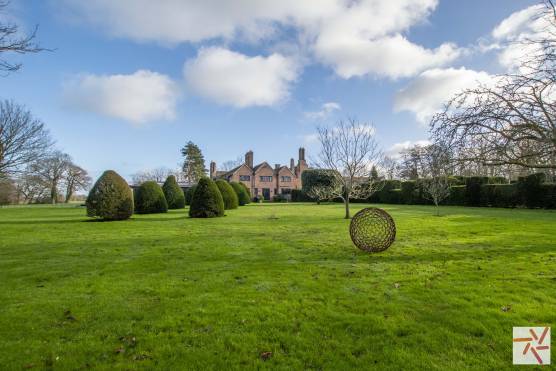 3316C 47 tv drama location house in Cheshire period property stunning gardens.jpg