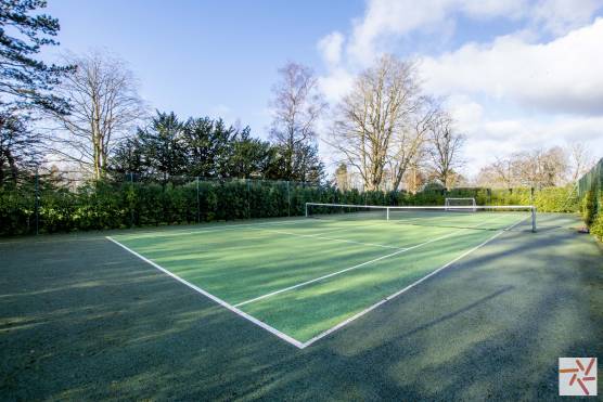 3316C 53 tv shoot location house in Cheshire outdoor tennis court.jpg