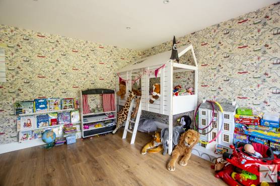 3152C 25 photo shoot location in cheshire childrens play room