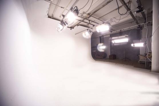 3156C 9 filming location studio in manchester infinity cove.jpg