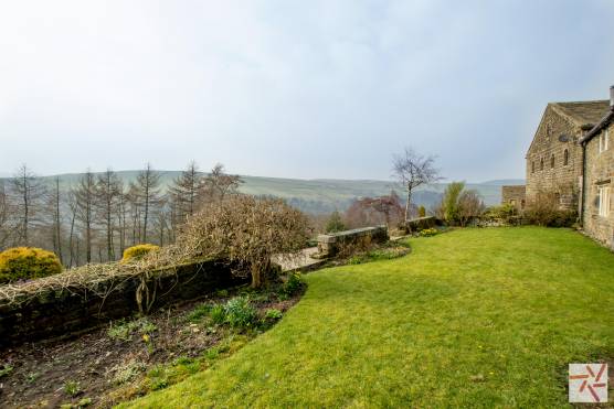 3173W 20 photo and filming location shoot bedroom west yorkshire