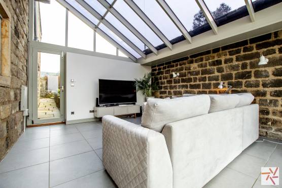 3173W 7 location shoot open brickwork skylight and conservatory area west yorkshire