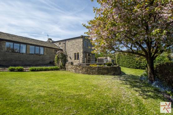 3187W 16 tv drama location house in west yorkshire rural farmhouse