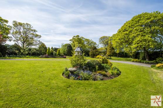 3187W 17 tv commercial location house in west yorkshire rural setting