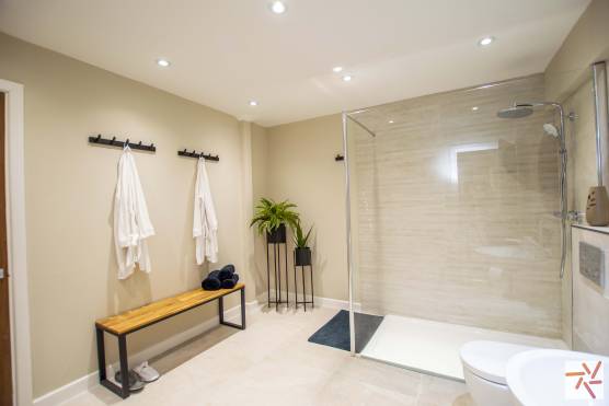 3189W 22 tv commercial location house on the wirral contemporary shower room.jpg