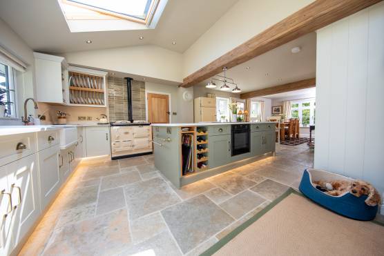 3497C 6 photo shoot location house in Cheshire stylish home with large kitchen with kitchen island