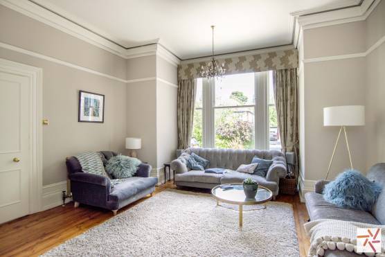 3243M-1-photo-shoot-location-house-in-Manchester-victorian-property-living-room.jpg