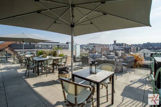 3255V-1-photo-shoot-location-in-Liverpool-roof-terrace-bar-with-city-ciews.jpg