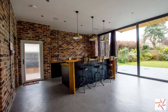 3274V-1-photo-shoot-location-house-in-Merseyside-modern-open-plan-kitchen-exposed-brick.jpg