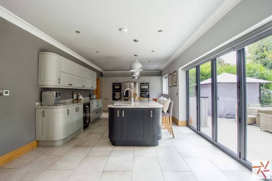 3370C 1 filming location house in Cheshire modern family home with open plan kitchen