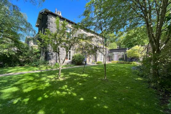 3413W 1 photo shoot location house in Leeds period property with modern glass extension