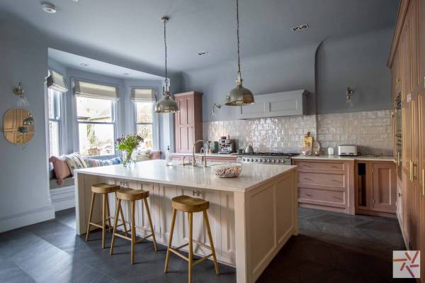 3253L 1 photo shoot location in Lancashire stylish period property open plan kitchen